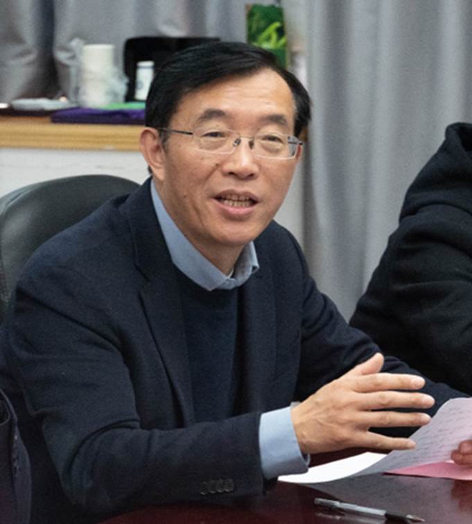 金鑫荣教授作指导发言
