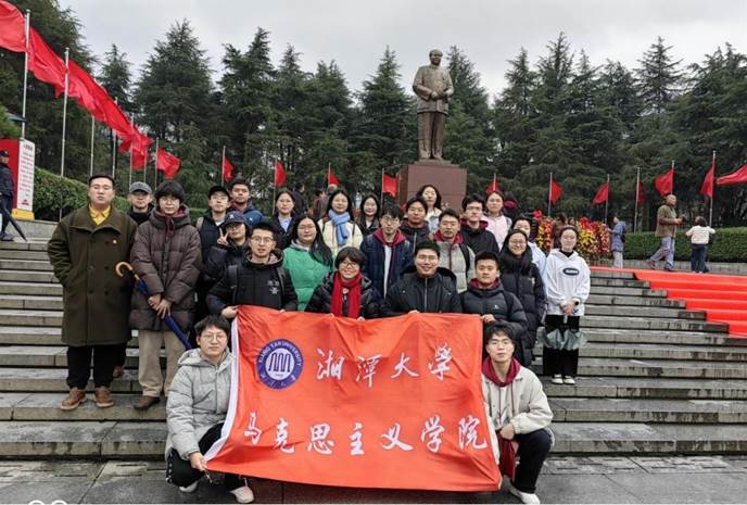 师生集体合影
